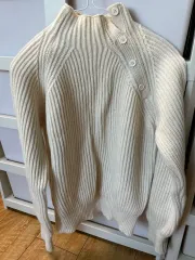 なること 27 モックネック ハイネック 斜めボーダー ボタンニット クリーム