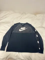 Nike(ナイキ） 長袖 ロングスリーブ 出品 （ XL ）