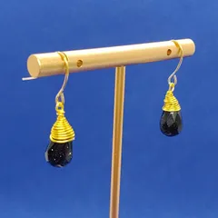 ☆ラピスラズリ ピアス 雫型 ゴールドカラー 揺れる フックピアス レディース 上品 ネイビー 開運 アクセサリー P-102