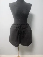 リネンハーフパンツ