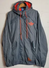 adidas(アディダス) フード ウィンドジャケット (ウインドブレーカー) 出品