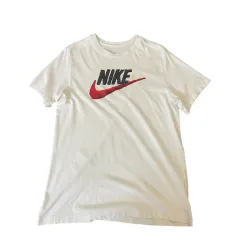 Nike(ナイキ） 白 ビッグロゴ プリント 半袖Tシャツ （ L ）