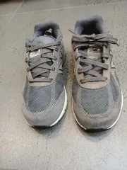 ニュー スニーカー