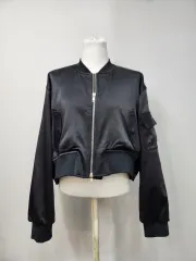 光沢ブラック クロップド MA-1ジャケット/F