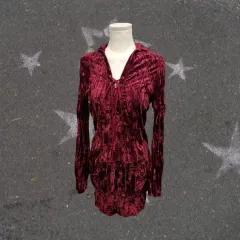 日本 ヴィンテージ エンブロイダリー ゴシック 十字架 刺繍 バーガンディ ツアーベルベット WHO フード ONE PIECE パンク