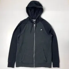 Nike(ナイキ） フード付き ジップアップパーカー 黒 S