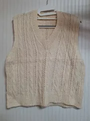 新品 ニットベスト