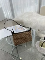フェンディ ズッカ柄 ショルダーバッグ