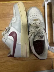 ナイキ エア フォース 1 ロー フォトン ダスト チーム レッド