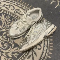 New Balance(ニューバランス) 1906R 白 メタリック スニーカーズ