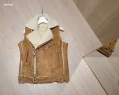 キャメル 茶色 ボアフリース ムートン ベスト ライダースジャケット ボア フェイク ファーベスト 季節の変わり目