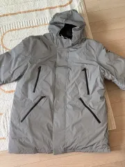 DKNY グレー フード ダウン アウター