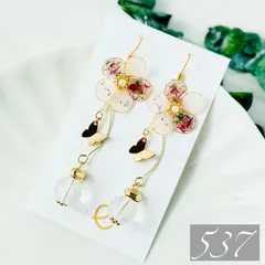 新作【537】フラワー 蝶々 ピンク ブルー ホワイト 春 ハンドメイド ピアス イヤリング ディップアート ディップフラワー アメリカンフラワー ワイヤーフラワー 揺れる キラキラ 大ぶり 大人可愛い ドライフラワー ラメ