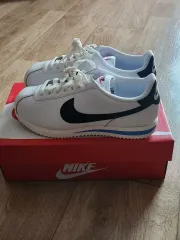 NIKE(ナイキ) コルテッツ ホワイト & ブラックスニーカー 235