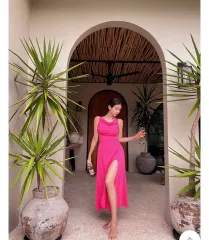 ホットピンク リゾート ビーチ ワンピース バックスリット