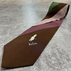【Koh Kojima】コウコジマ ストライプ柄ネクタイ ロゴ入り シルエットロゴモチーフ シルク100% メンズ ブラウン 茶色 グリーン 緑色 ピンク 桃色 ストライプ柄 ビジネスネクタイ ブランドネクタイ フォーマルネクタイ 斜めストライプデザイン
