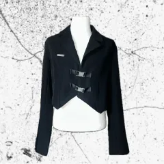 黒 クロップド バックル ブレザー