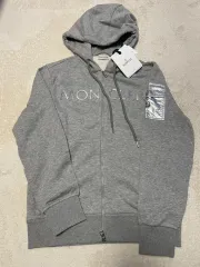 新品 正規品 MONCLER(モンクレール) フード付き ジップアップパーカー
