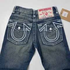 TRUE RELIGION(トゥルーレリジョン) ステッチ デニム パンツ