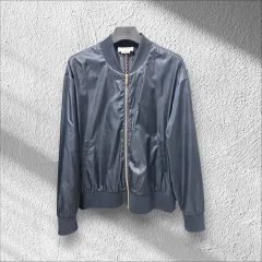 5 百貨店販売モデル Thom Browne(トム・ブラウン) 白 3本線 ボンバー