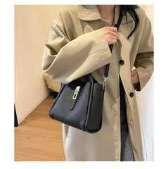 【ミニポーチ付き】 2WAY ミニショルダー ハンドバッグ レディース 上品 PUレザー  小さめ  高見え