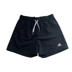 アディダス ショートパンツ