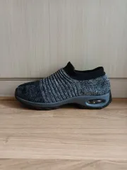 スニーカー エア