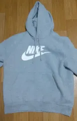 ナイキ グレー フーディー スウッシュ