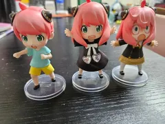 アーニャフィギュア