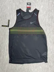 100 Nike(ナイキ）