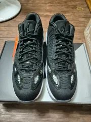 260 NIKE(ナイキ) ジョーダン 11 レトロ ロー IE バスケットシューズ 新品