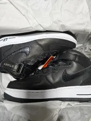 NIKE(ナイキ) x STUSSY(ステューシー) エアフォース 1 ' 07 ミッド SP 黒