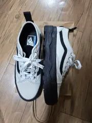 ヴァンズ セントリー オールドスクール スニーカー 250