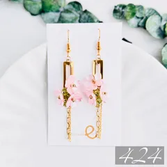 【424】ハンドメイド ピアス イヤリング 春物 桜 フラワー 花びら ピンク