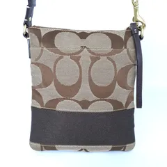 コーチ　シグネチャー　キャンバス　ベージュ　ショルダーバッグ　1074