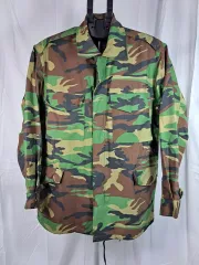 メンズ マウンテンパーカー ジャケット 状態 非常に 良好 100