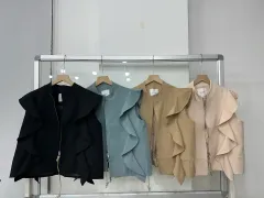フリル ベスト 新品
