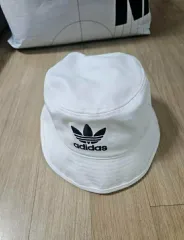 Adidas(アディダス) バケットハット 本物 (新品) ユニセックス