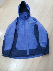 ノース・フェイス・ウインドブレーク