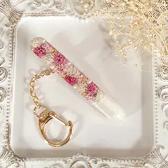 キークリップ　かすみ草　ピンク系　レジン