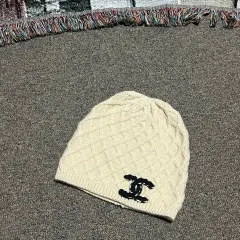 シャネル カシミア ビーニー オフホワイト