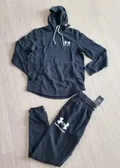 UNDER ARMOUR(アンダーアーマー) フードセットアップ 上下セット 新品
