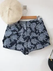 DEWL 刺しゅうがいっぱい ショートパンツ 55 ネイビー チュトンパンツ セルフガード感