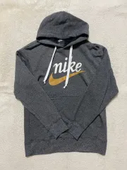 Nike(ナイキ） フード付きTシャツ