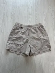 ニューバランス ウーブン ベージュ ハーフパンツ Mサイズ