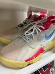 ジョーダン ユニオン ズーム 92 グアバ アイス 275