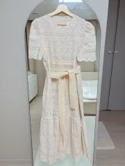 レース パンチング ワンピース