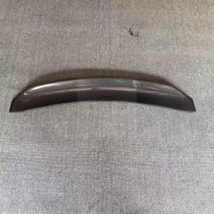 新品アストンマーティンAMR ラピードS グロスカーボンリアスポイラー