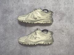 ニューバランス トレイル スニーカー アイボリー