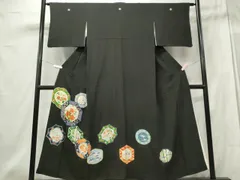 平和屋着物■豪華黒留袖　駒刺繍　絵皿草花文　金彩　正絹　逸品　CABE4017ou